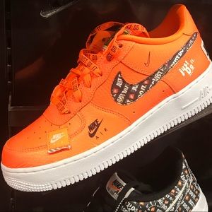 Meet your Posher, Aris